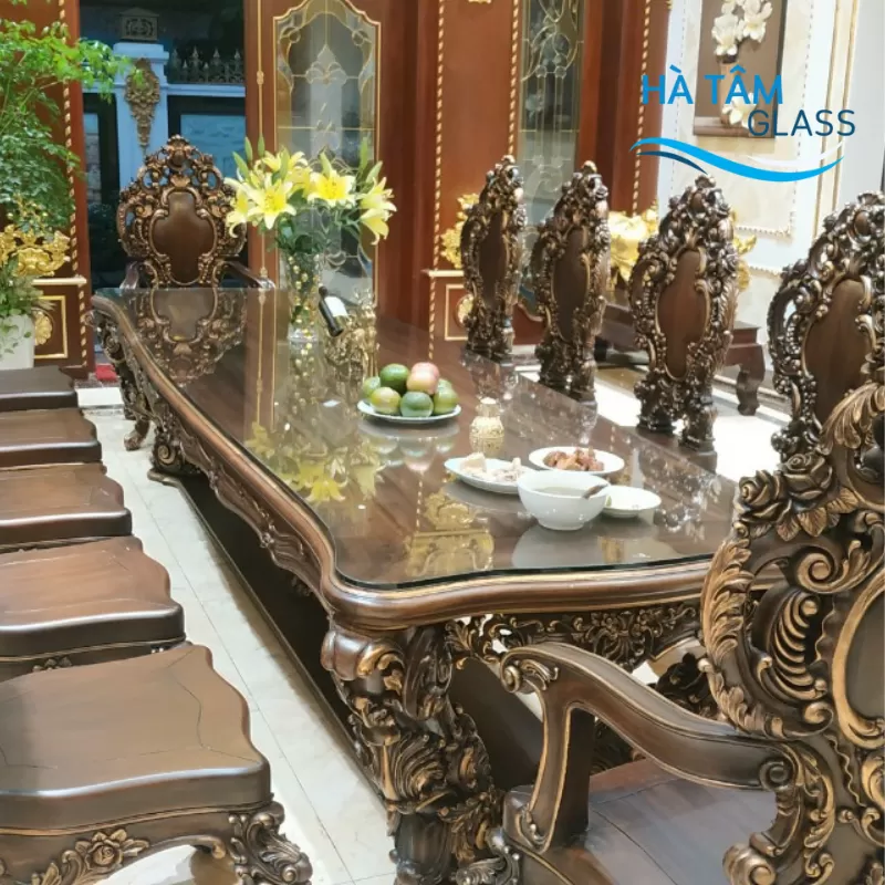 Dịch Vụ Cắt Kính Mặt Bàn Tại Nhà – Tiện Lợi, Nhanh Chóng, An Toàn Gọi Hà Tâm